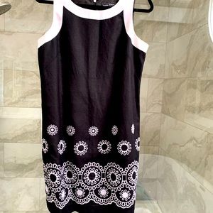 Classy black and white embroidered sheat dress